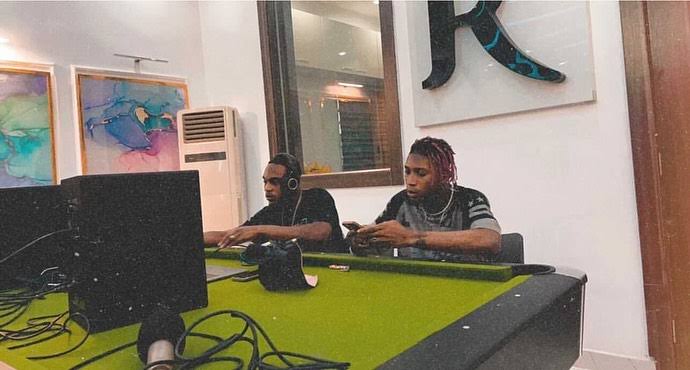 L.A.X – Ayaya ft. Bella Shmurda